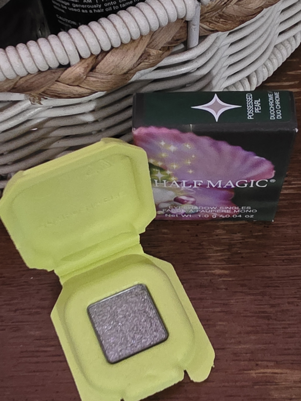 Half Magic Sparkle Duochrome Eyeshadow Single in Possessed Pear NWT